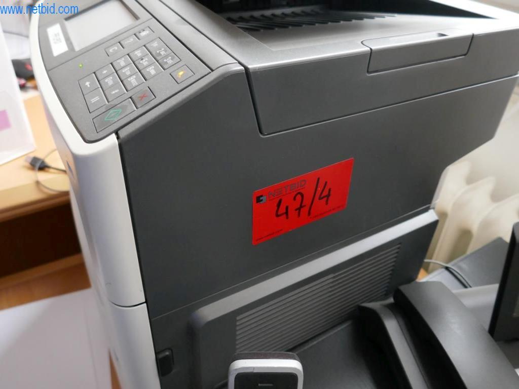 Stroje na výrobu obývacího nábytku-2