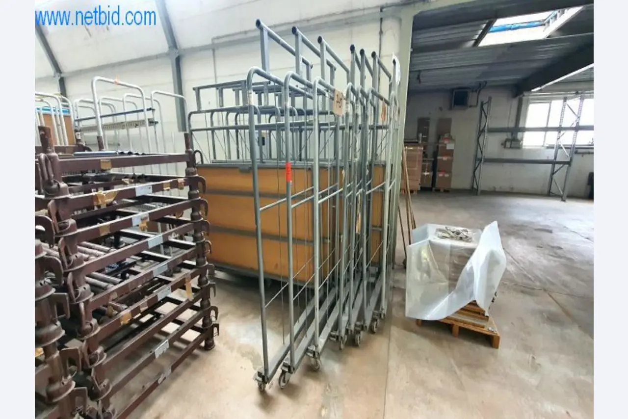 Maschinen zur Herstellung von Wohnraummöbeln-4