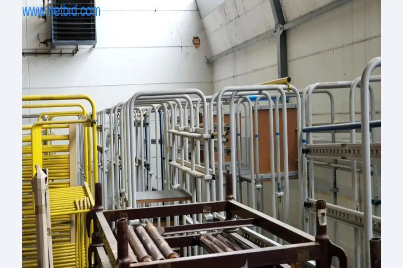 Maschinen zur Herstellung von Wohnraummöbeln-4