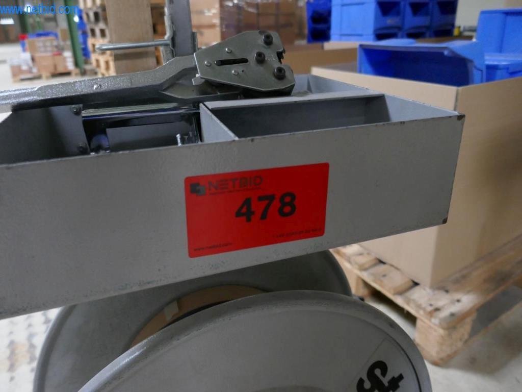 Stroje na výrobu obývacího nábytku-2