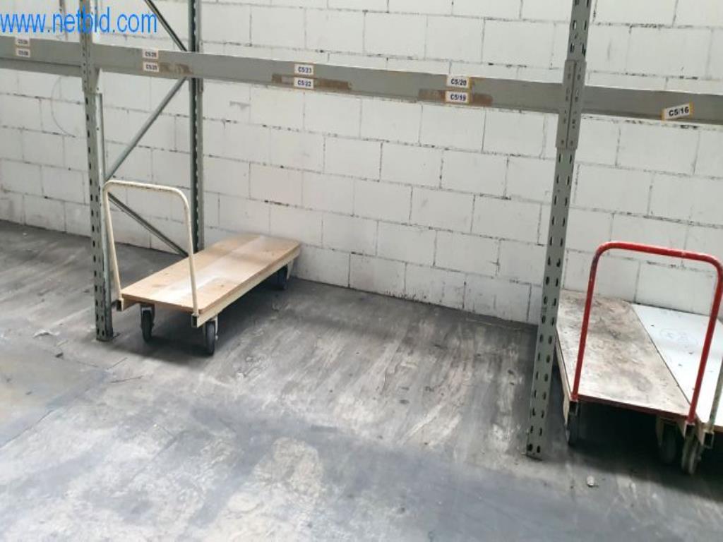 Stroje na výrobu obývacího nábytku-4