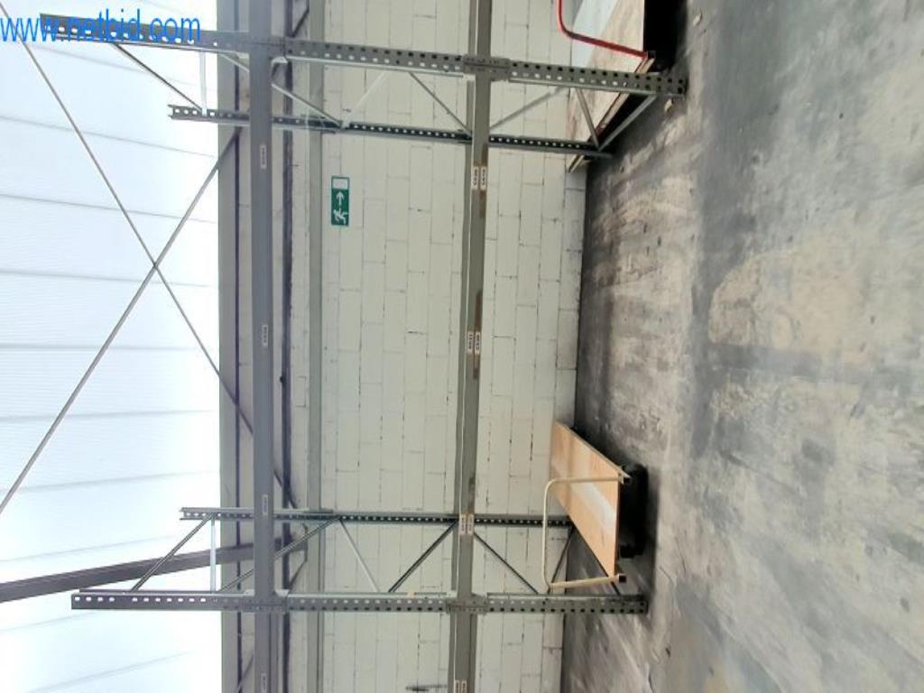 Stroje na výrobu obývacího nábytku-5