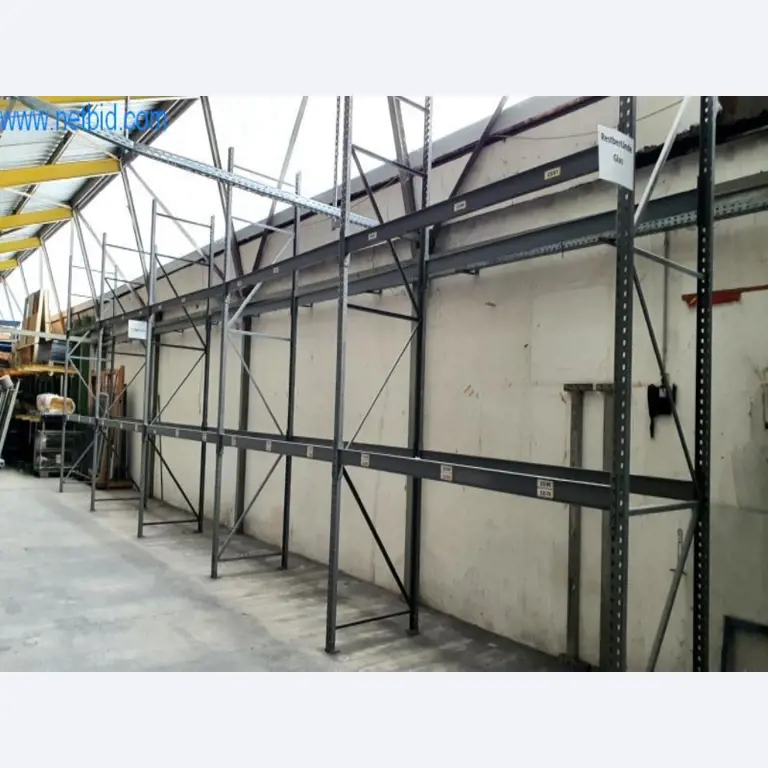 Stroje na výrobu obývacího nábytku-6