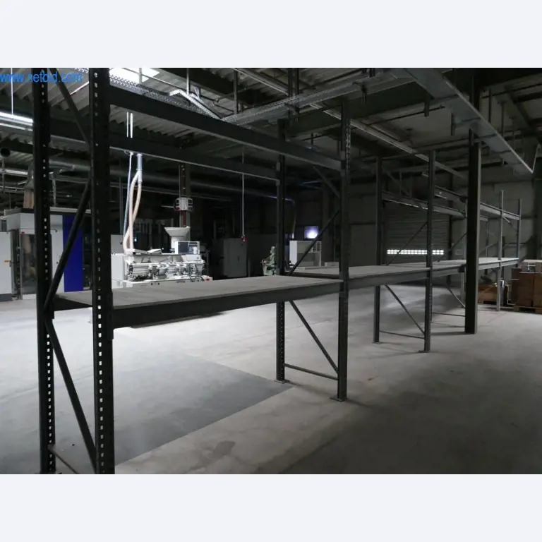 Stroje na výrobu obývacího nábytku-1