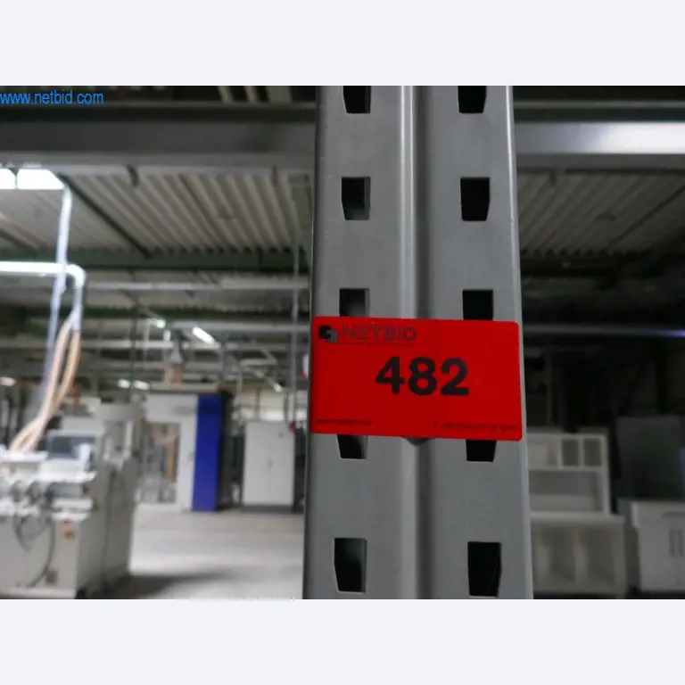 Stroje na výrobu obývacího nábytku-3