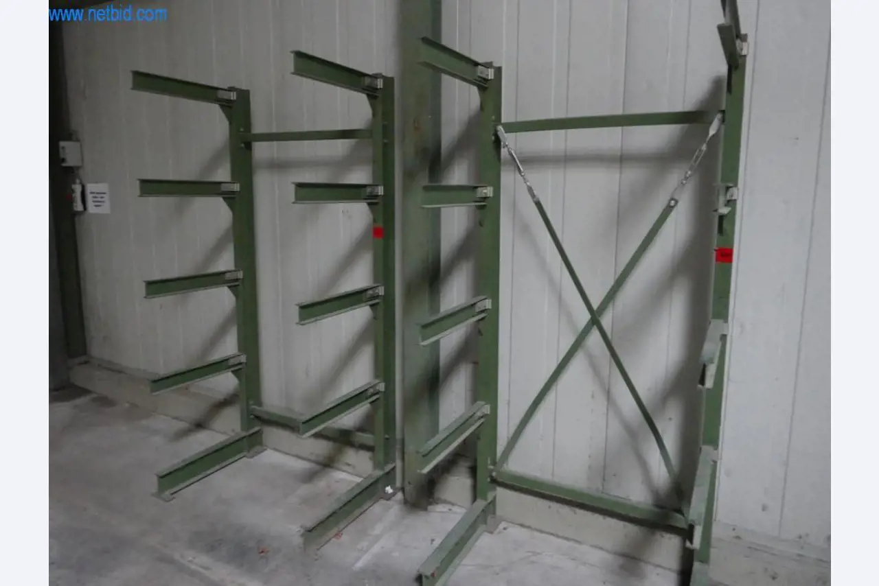 Maschinen zur Herstellung von Wohnraummöbeln-1