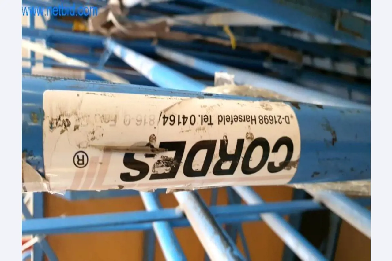 Máquinas para a produção de mobiliário para salas de estar-2