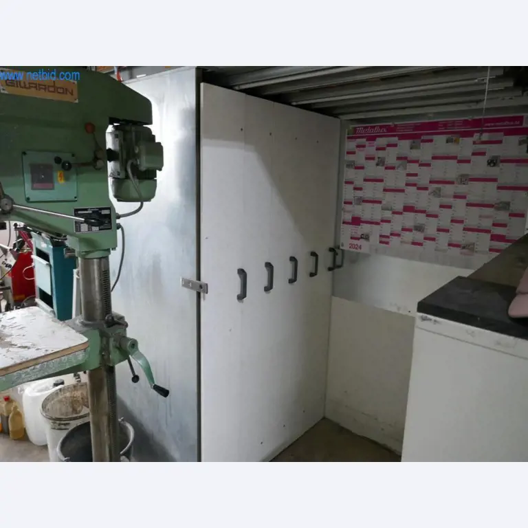 Máquinas para a produção de mobiliário para salas de estar-2