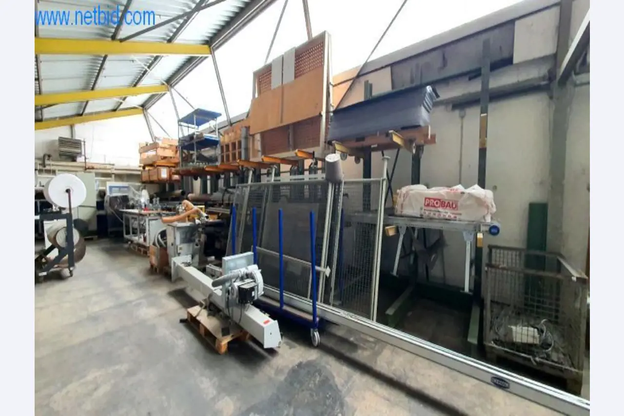 Máquinas para a produção de mobiliário para salas de estar-1