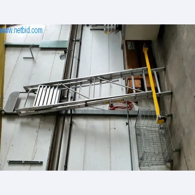 Stroje na výrobu obývacího nábytku-1