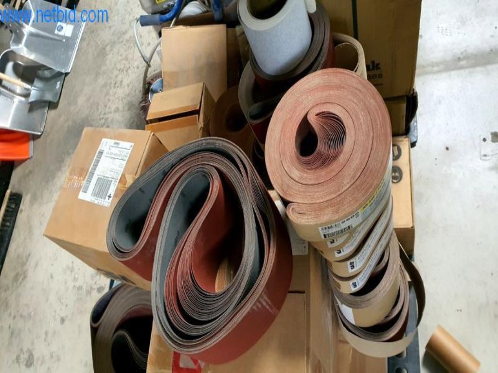 Maschinen zur Herstellung von Wohnraummöbeln-4