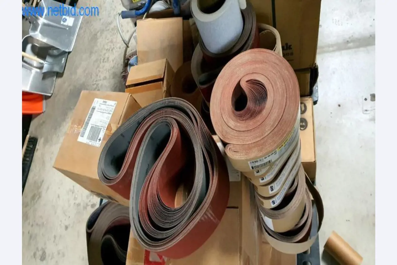 Máquinas para a produção de mobiliário para salas de estar-4