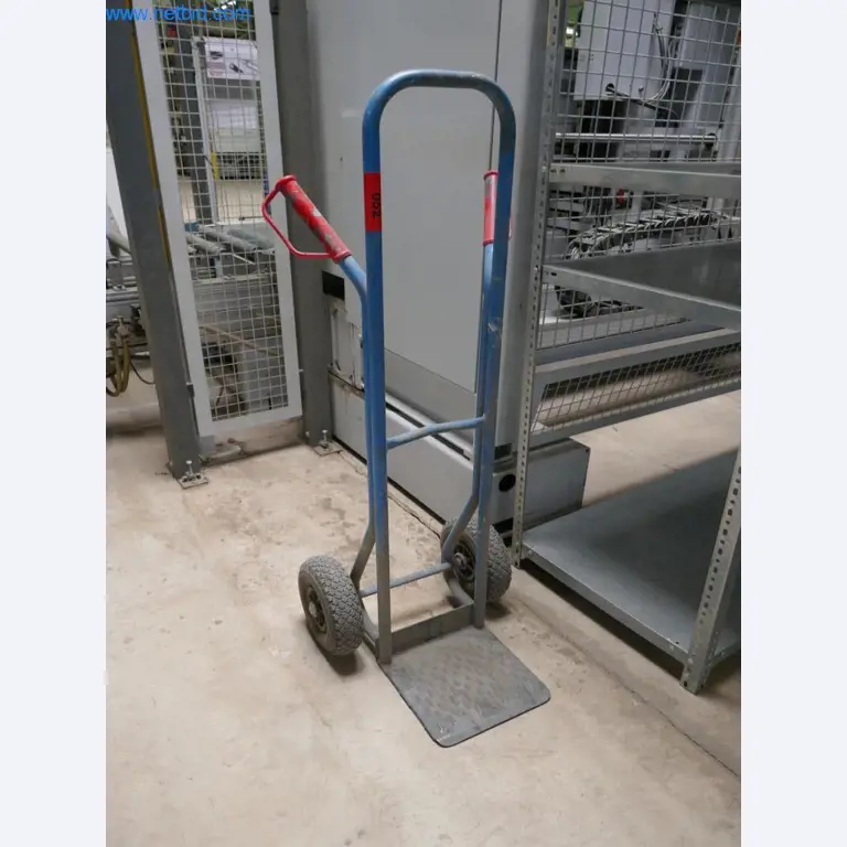 Stroje na výrobu obývacího nábytku-1