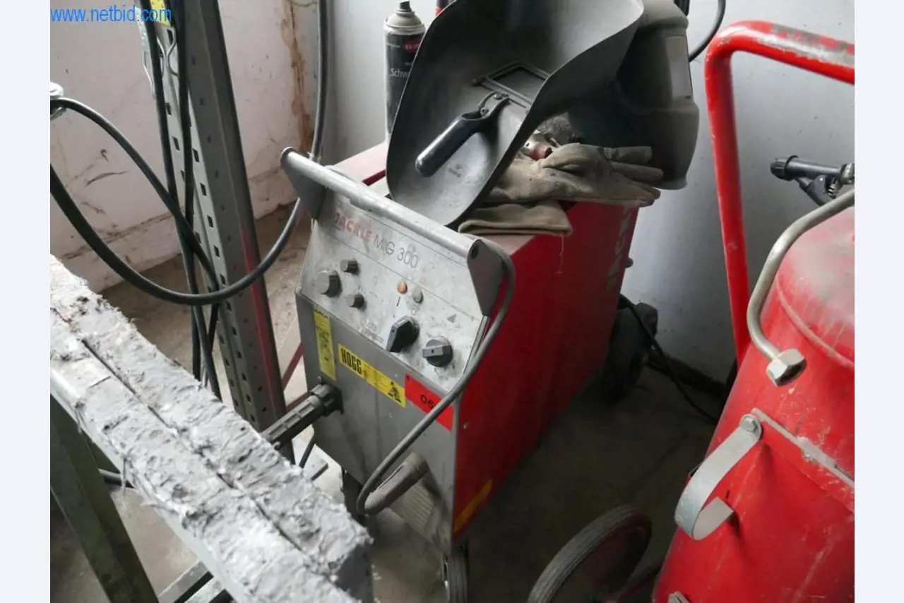 Máquinas para la fabricación de muebles de salón-1