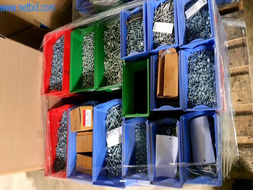 Máquinas para a produção de mobiliário para salas de estar-1