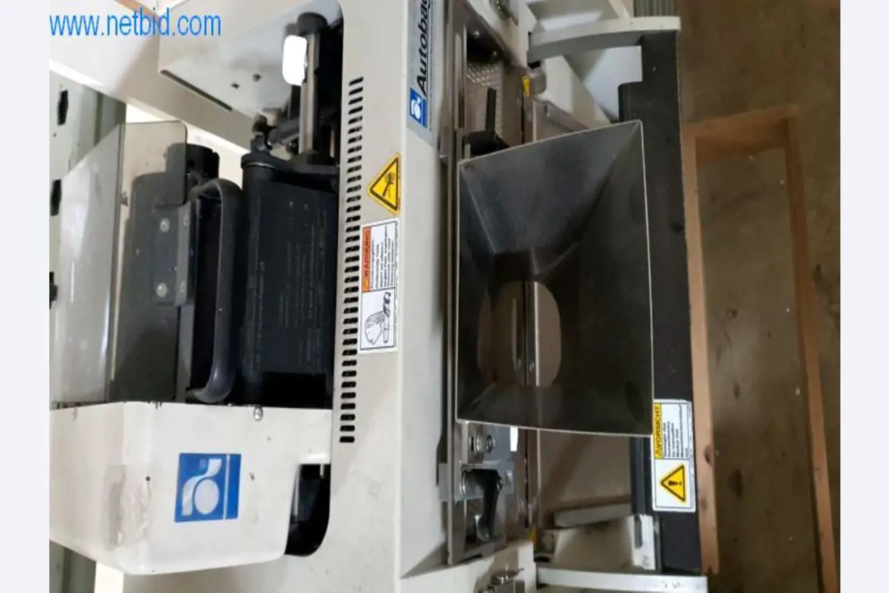 Máquinas para a produção de mobiliário para salas de estar-5