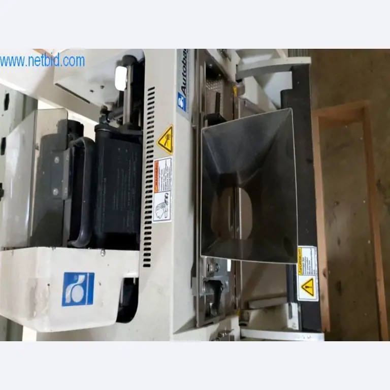 Máquinas para a produção de mobiliário para salas de estar-5