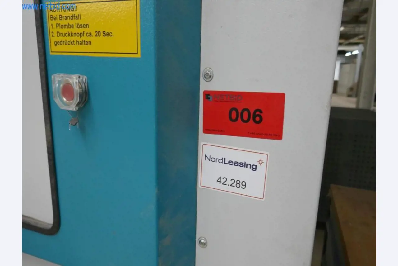 Máquinas para a produção de mobiliário para salas de estar-2