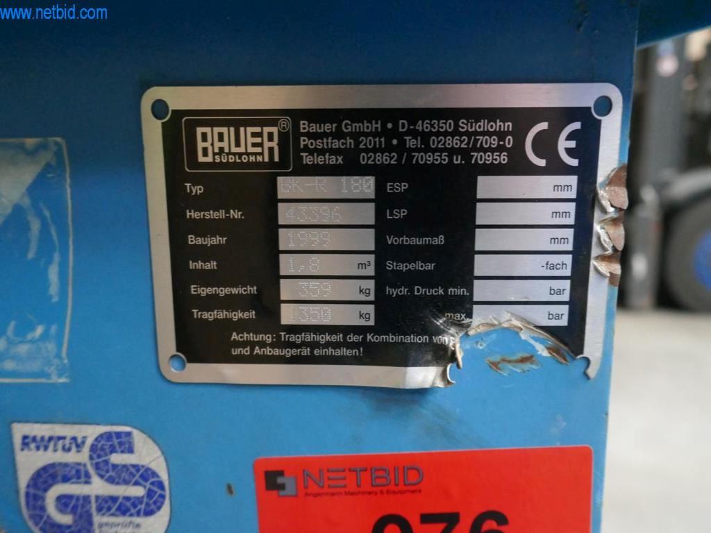 Stroje na výrobu obývacího nábytku-2