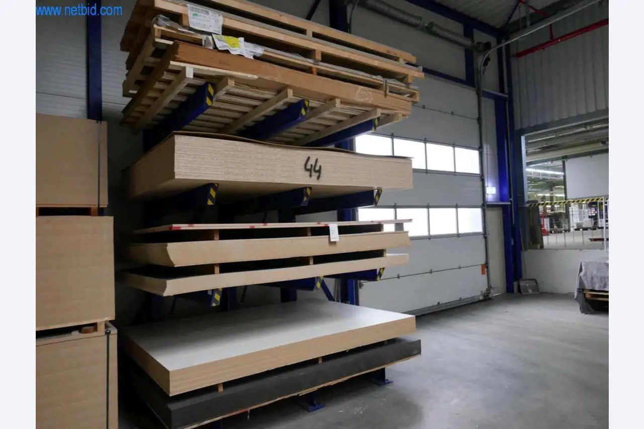 Máquinas para a produção de mobiliário para salas de estar-1