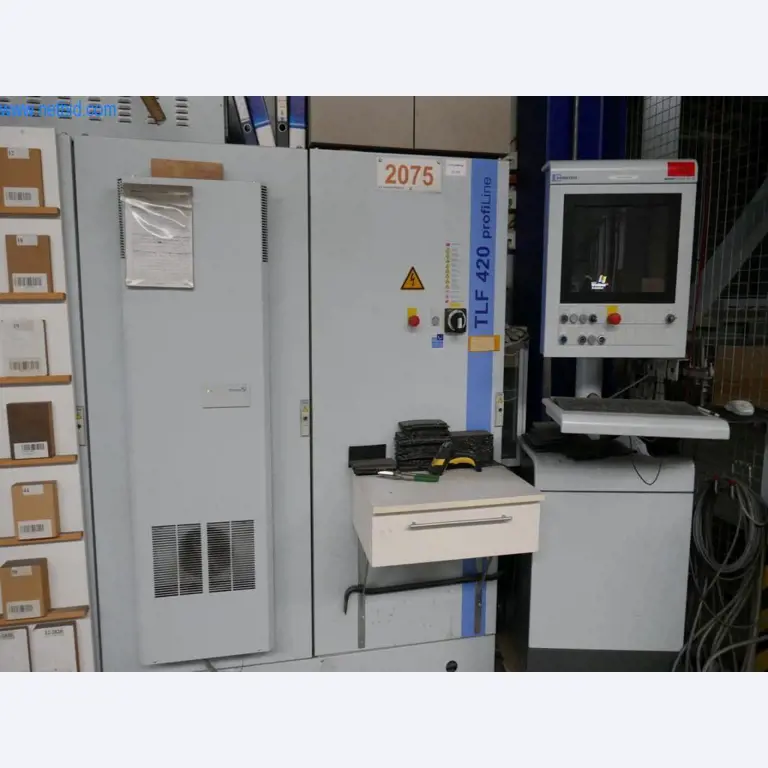 Máquinas para a produção de mobiliário para salas de estar-2