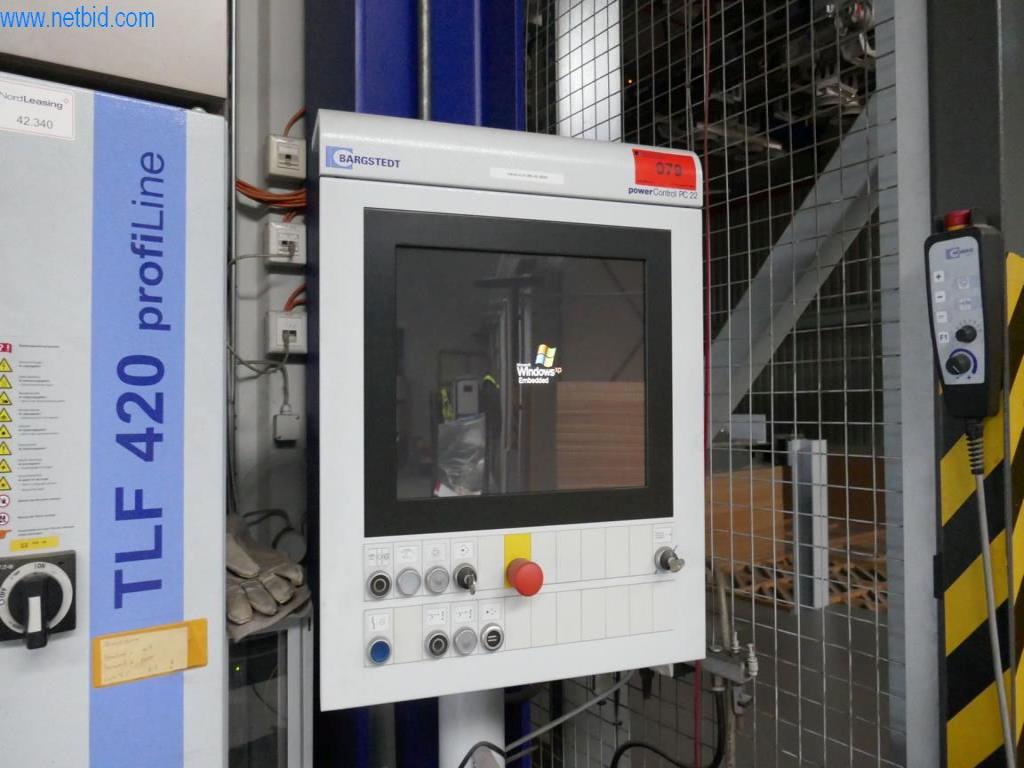 Machines pour la fabrication de meubles d'intérieur-4