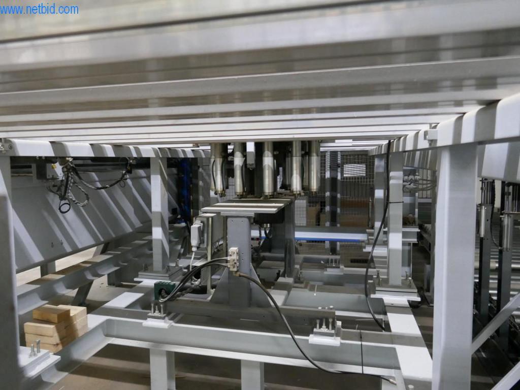 Maschinen zur Herstellung von Wohnraummöbeln-13