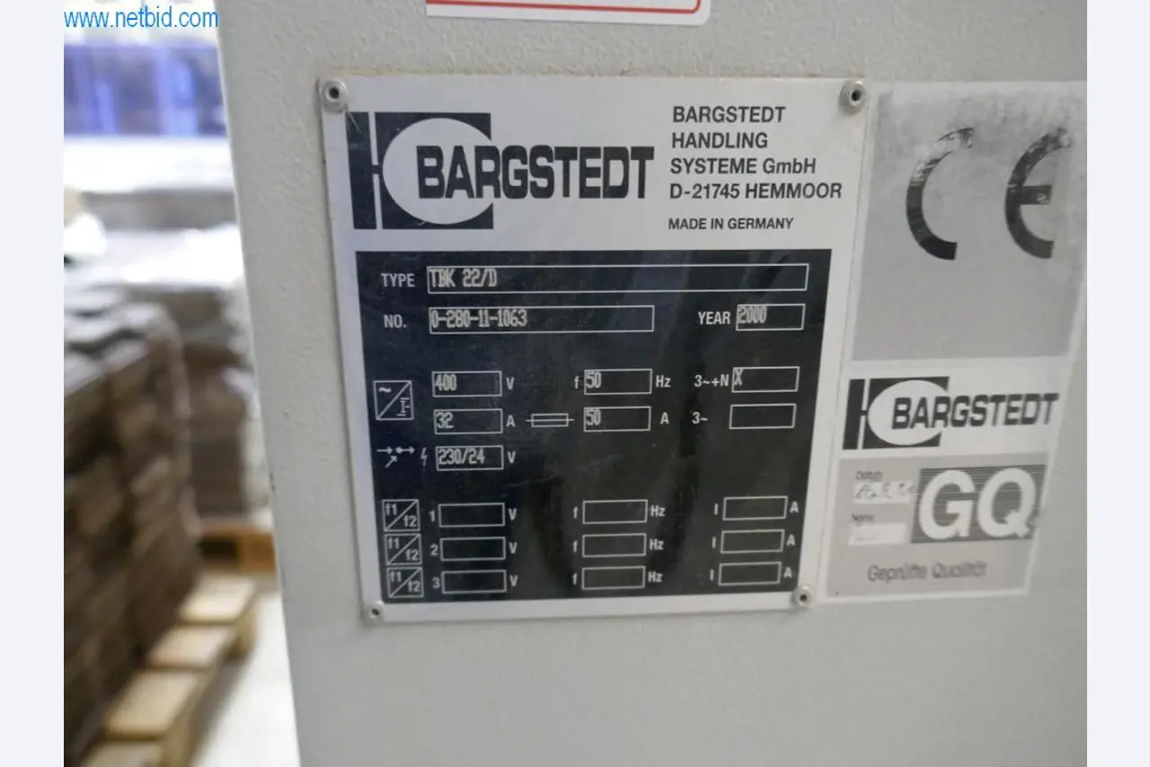 Máquinas para a produção de mobiliário para salas de estar-2