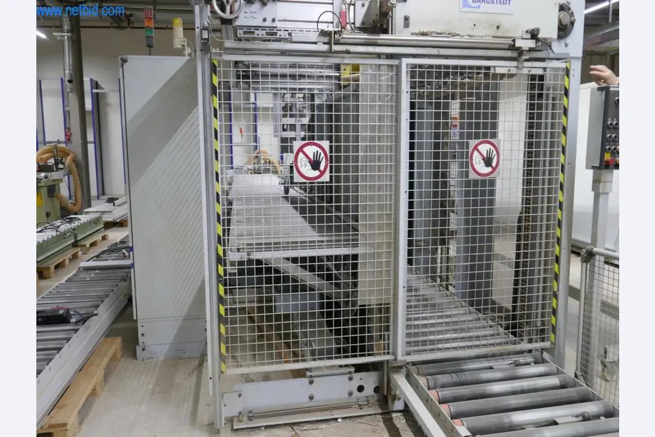 Máquinas para a produção de mobiliário para salas de estar-1