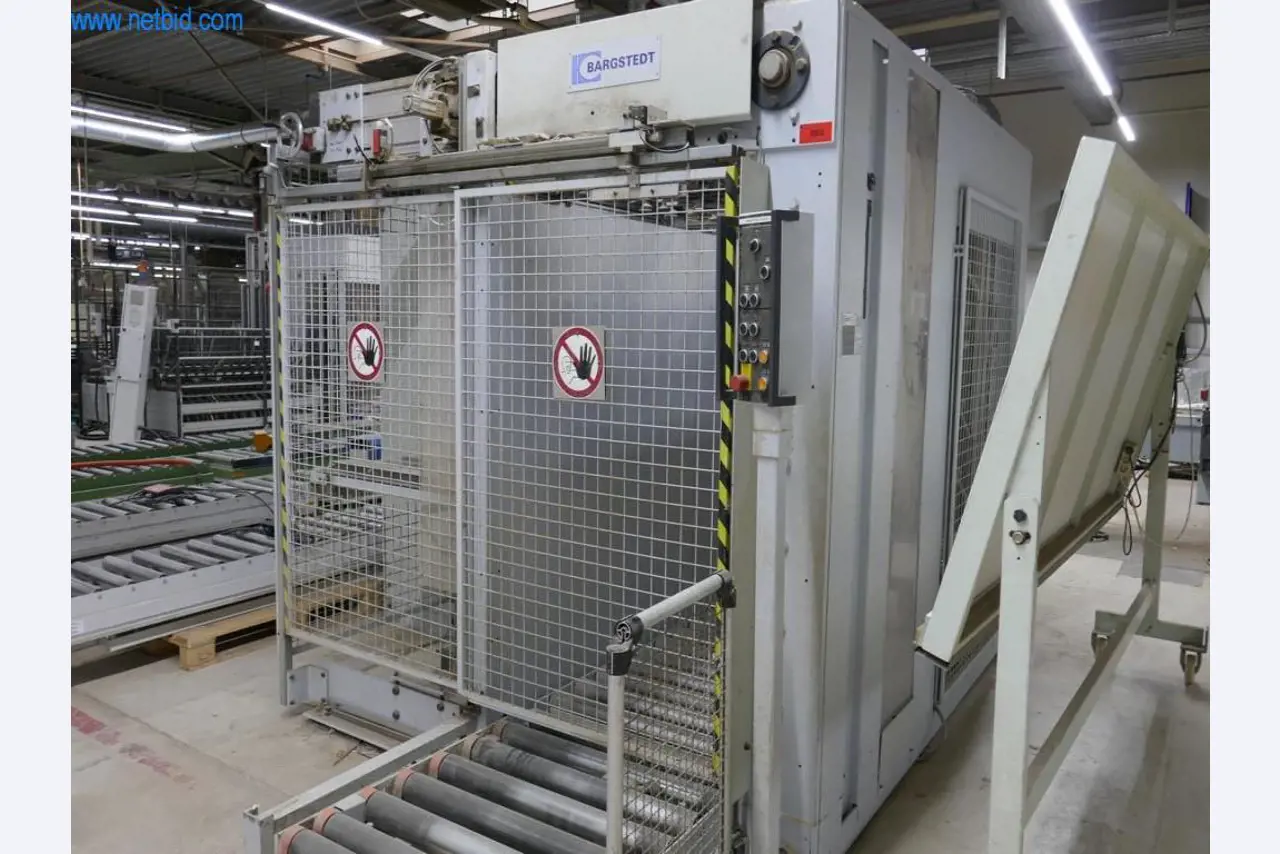 Máquinas para a produção de mobiliário para salas de estar-4