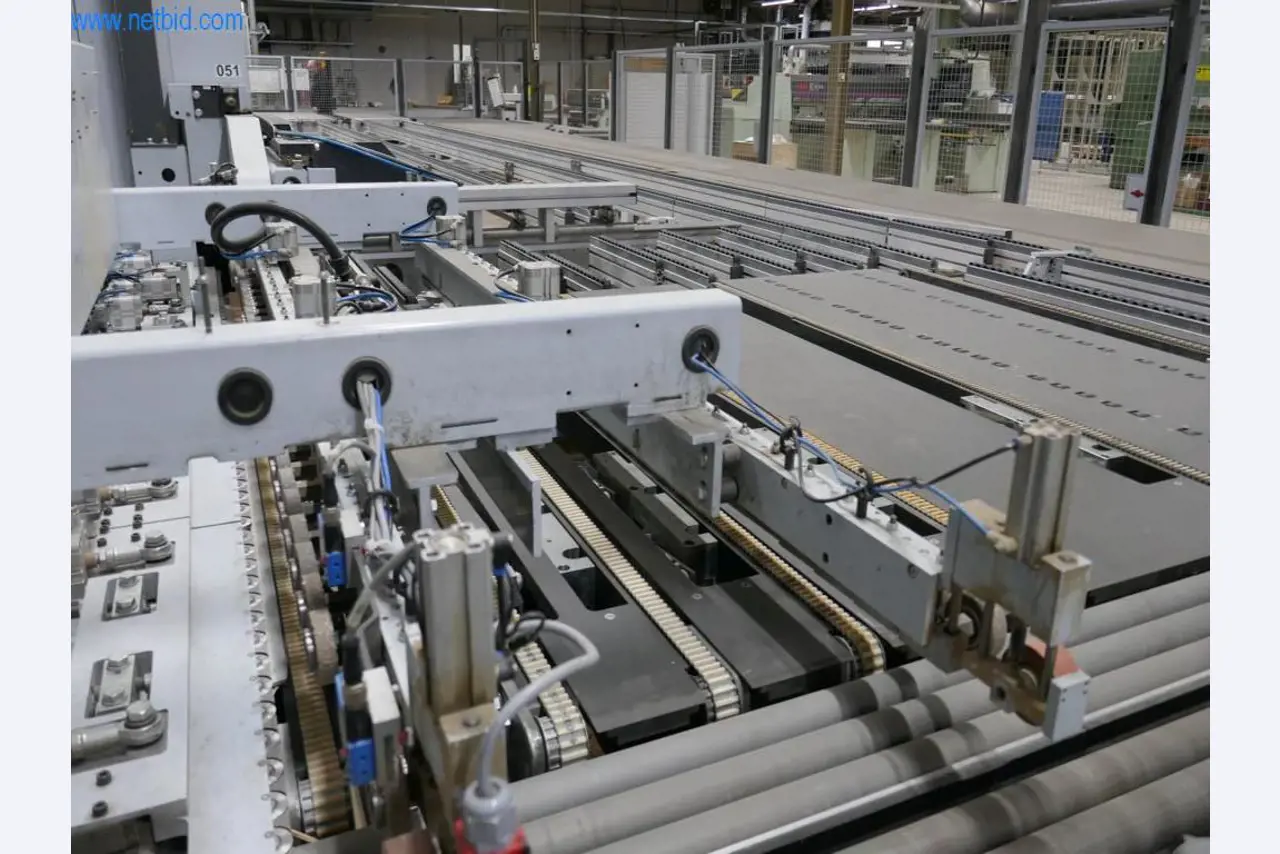 Máquinas para a produção de mobiliário para salas de estar-11