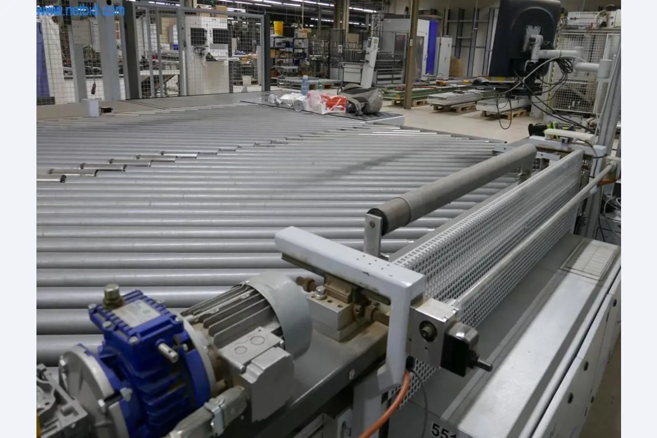 Máquinas para a produção de mobiliário para salas de estar-12