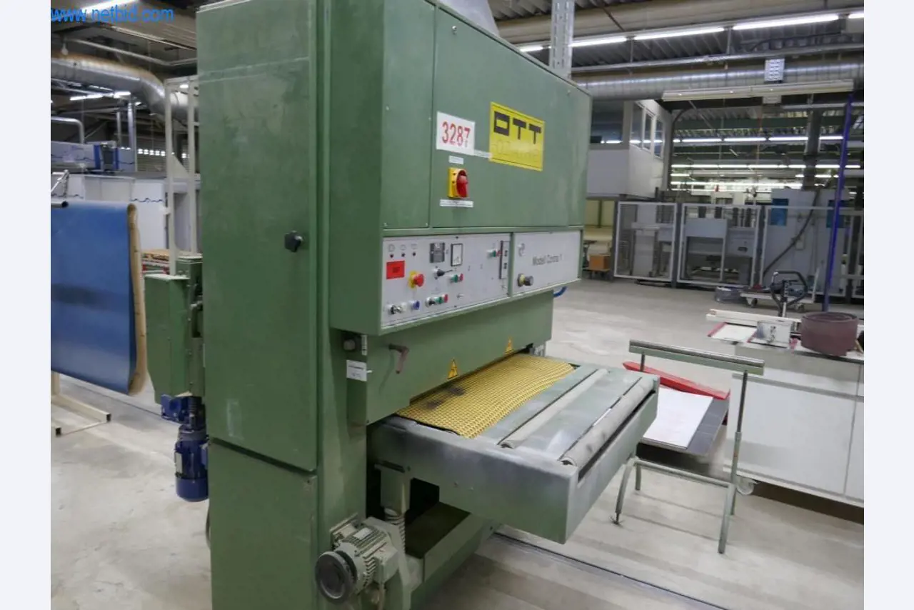 Machines voor de productie van woonkamermeubels-4
