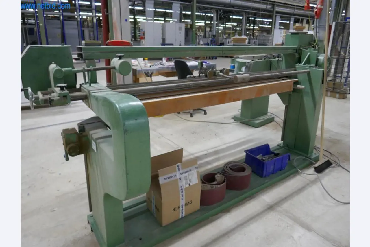 Máquinas para a produção de mobiliário para salas de estar-6