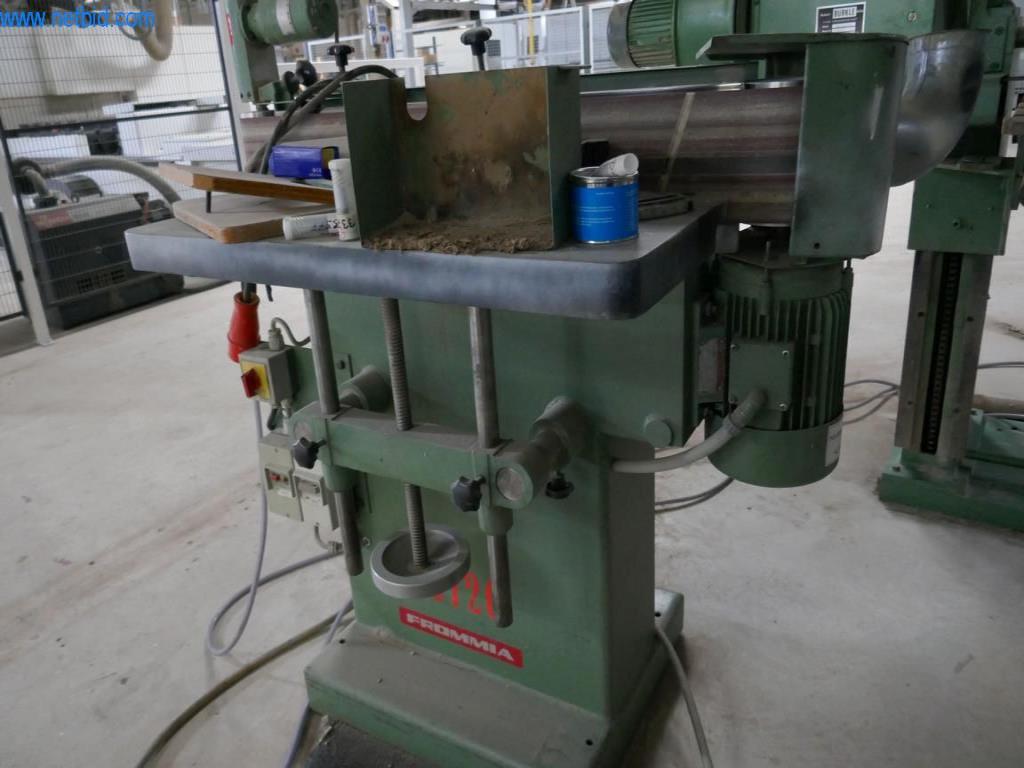 Máquinas para a produção de mobiliário para salas de estar-3