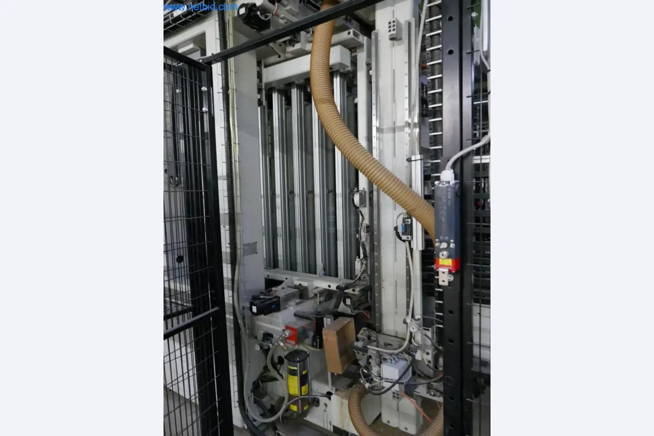 Maszyny do produkcji mebli do salonu-11