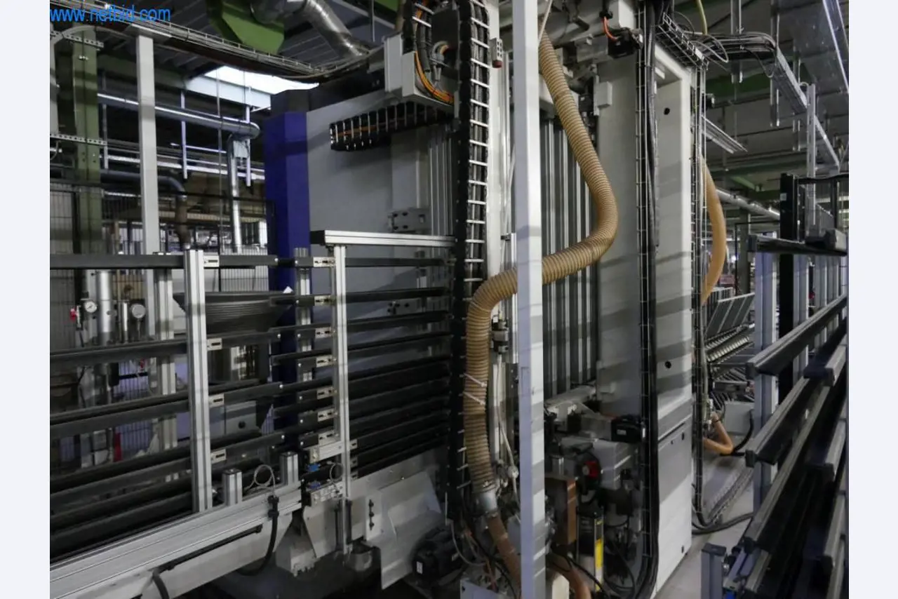 Maszyny do produkcji mebli do salonu-12