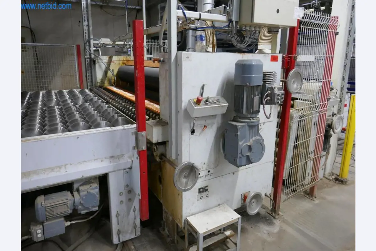 Máquinas para a produção de mobiliário para salas de estar-8