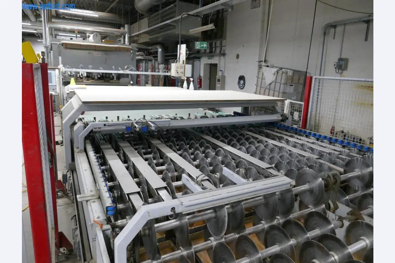 Máquinas para a produção de mobiliário para salas de estar-13