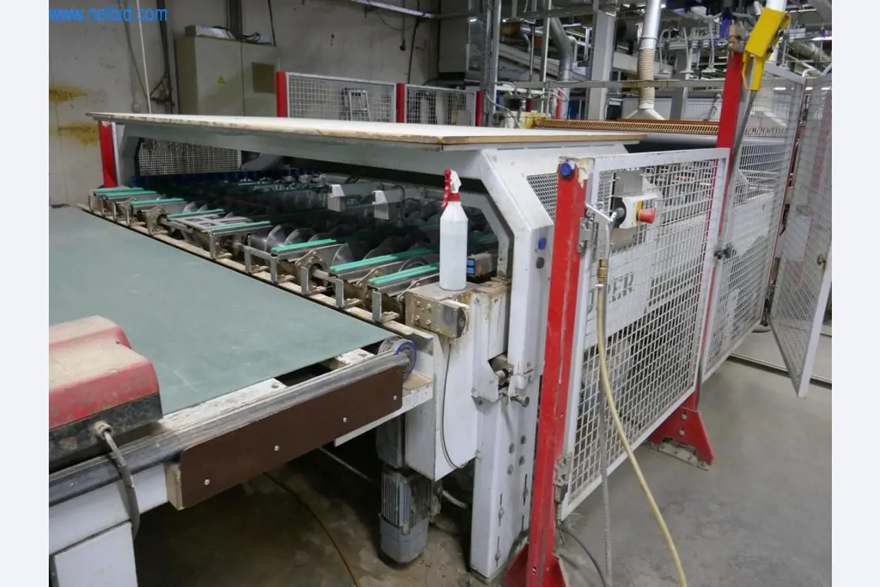 Máquinas para a produção de mobiliário para salas de estar-14