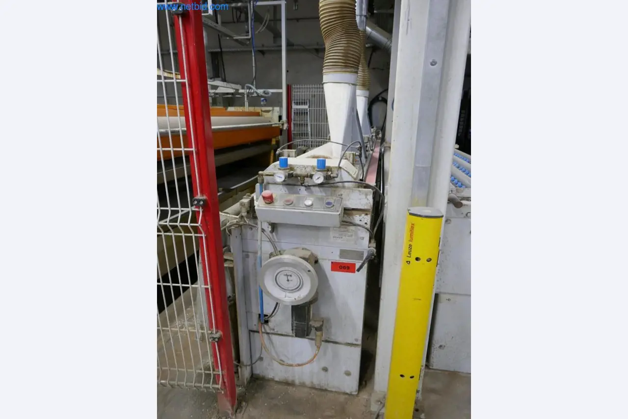 Máquinas para a produção de mobiliário para salas de estar-7