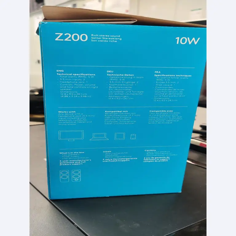 Diversos equipos informáticos para una escuela de formación profesional-5