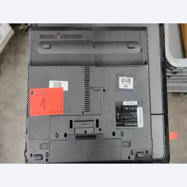 Diverse IT-apparatuur voor een beroepsschool-2