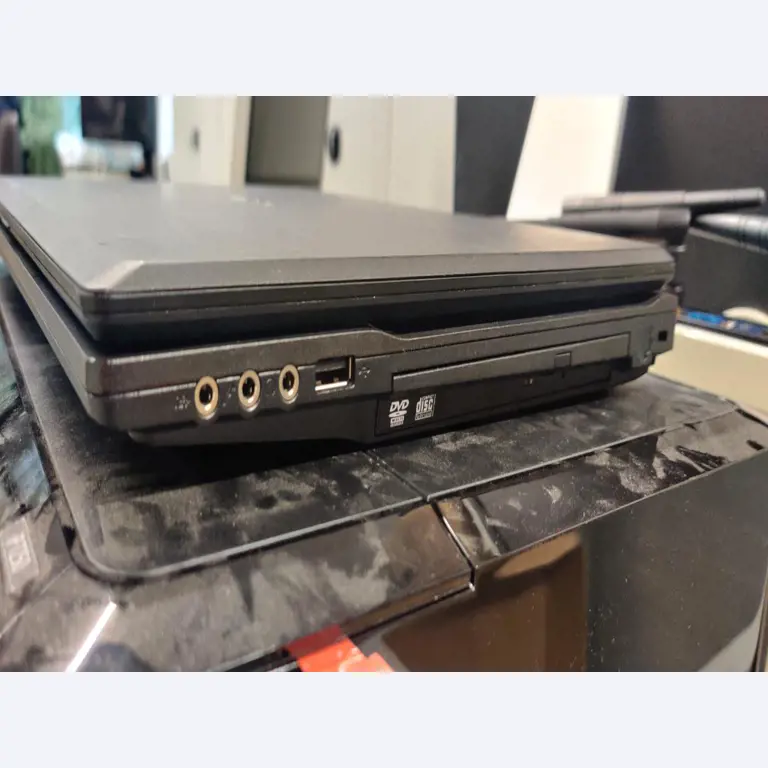 Diverse IT-apparatuur voor een beroepsschool-5