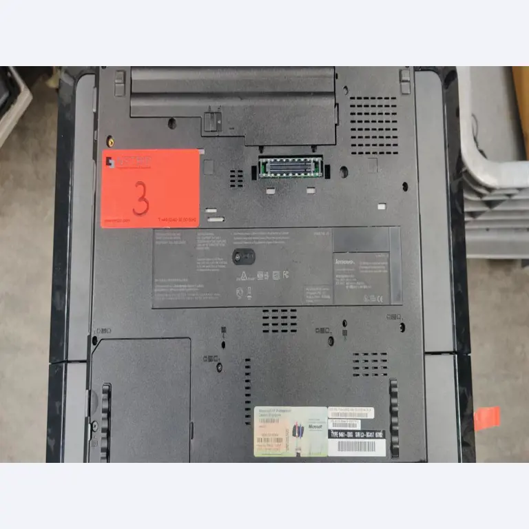 Diverse IT-apparatuur voor een beroepsschool-3