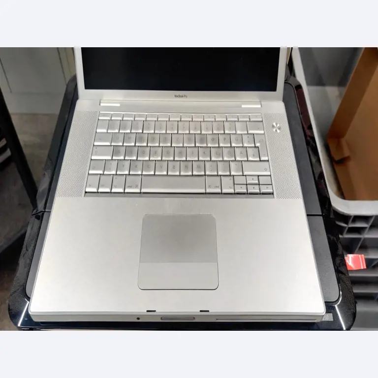 Diverse IT-apparatuur voor een beroepsschool-3