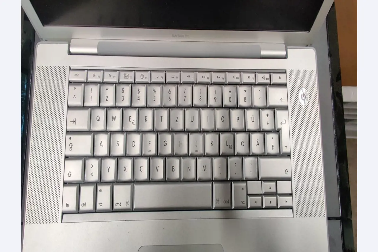 Diverse IT-apparatuur voor een beroepsschool-7
