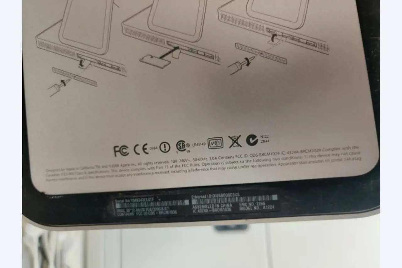 Diversos equipos informáticos para una escuela de formación profesional-8