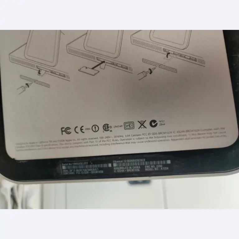 Diversos equipos informáticos para una escuela de formación profesional-8