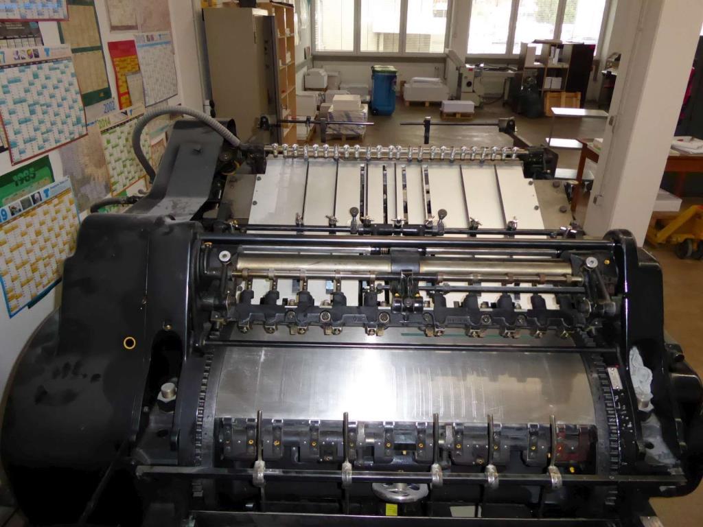 Stroje a zařízení v tiskárně-14